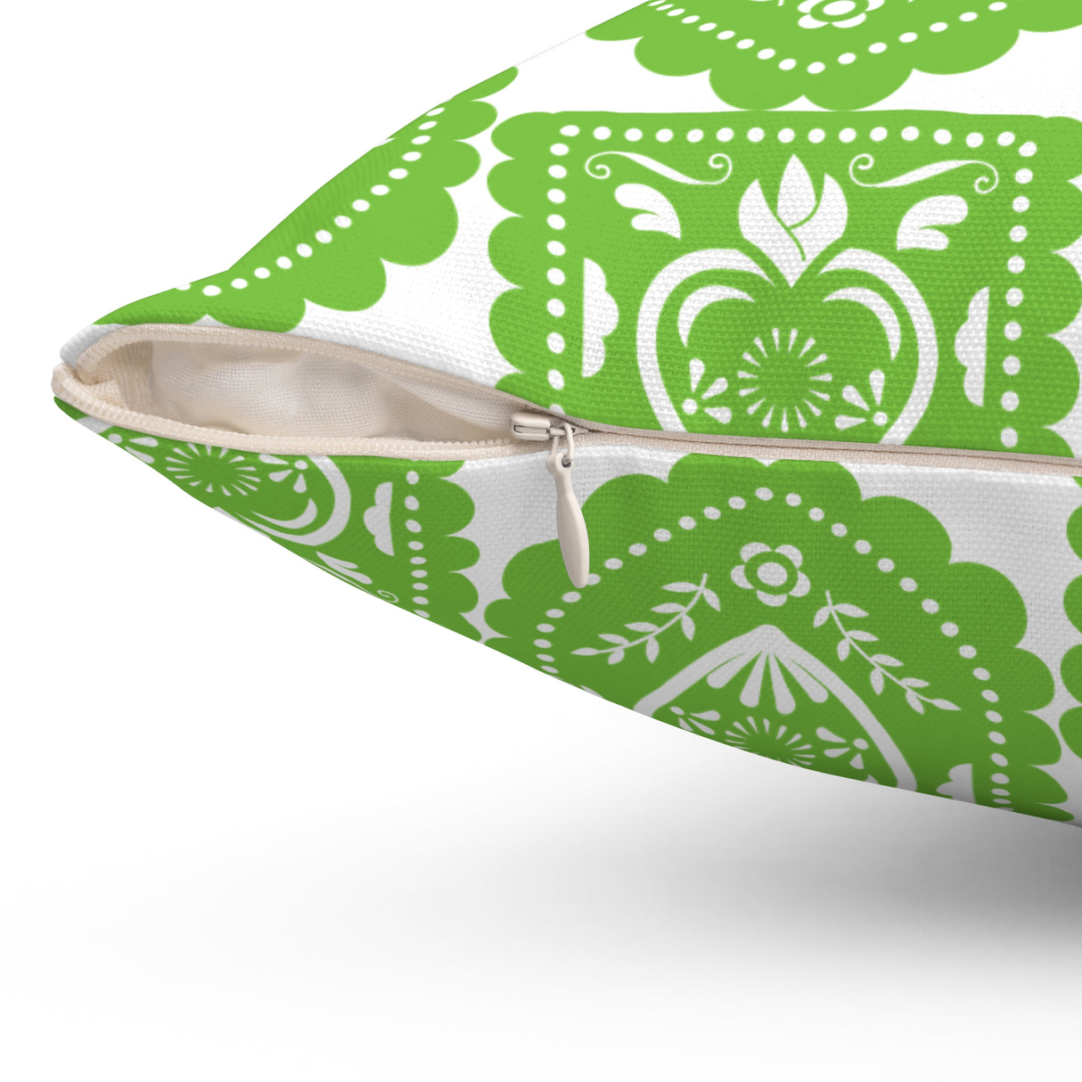 Papel Picado Corazon Pillow